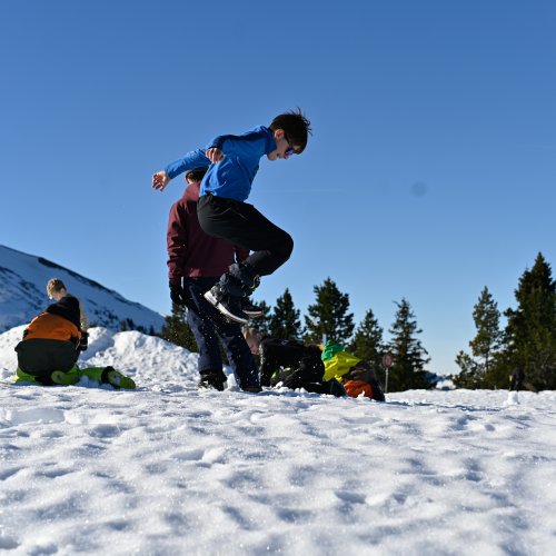<img alt="" src="/images/b/0/2/8/6/b0286cc1d94571cb3e377b7f7830db130dfaf2e7-schneetag2024-8-von-43.jpg?alt" />