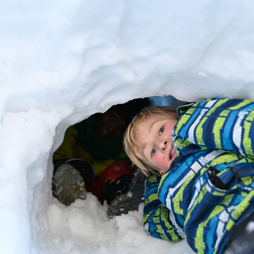 <img alt="" src="/images/4/6/e/e/7/46ee74818d74a1c621f22f1269ab6a646b231f5c-schneetag2024-38-von-43.jpg?alt" />